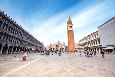 Venedik, İtalya - 10 Haziran 2017: Campanile ile Piazza San Marco, 