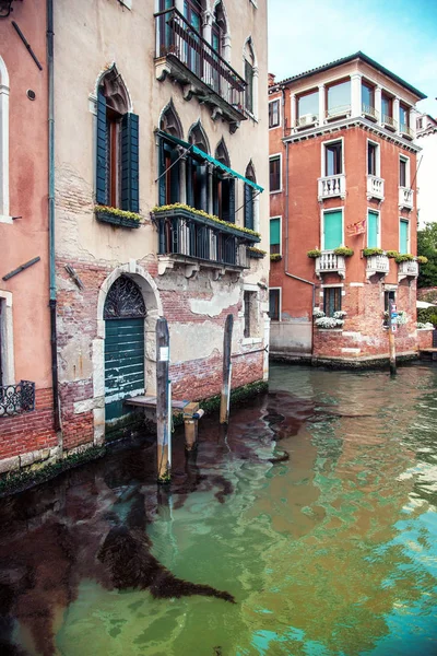 Sity landscape  in Venice, Italy. popular tourist attraction. Wo — Stock Photo, Image