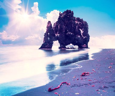 Olağanüstü kaya oluşumu H ile güzel dramatik manzara