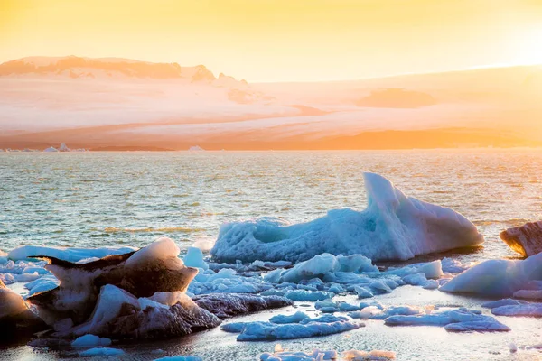 Paisagem Mágica Com Gelo Profundo Forma Tubarão Famosa Lagoa Glacial — Fotografia de Stock