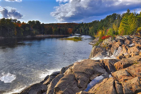 High Fall Καταρράκτης Στο Δημόσιο Πάρκο Στο Bracebridge Οντάριο Κάντα — Φωτογραφία Αρχείου