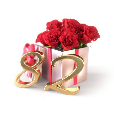 Doğum günü hediye izole beyaz zemin üzerine kırmızı gül konseptiyle. seksen-ikinci. 82. 3d render