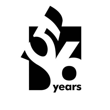 İzole edilmiş soyut logo 56 yıl. Açık bir kitap, dergi şeklinde. 56. yaş günün kutlu olsun. Beyaz arkaplanda siyah renk yazımı.