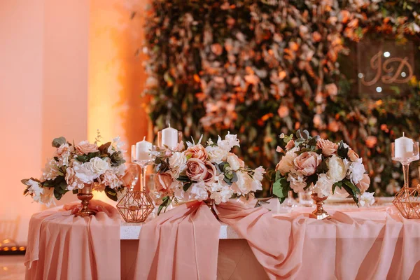 Mesa Bellamente Decorada Románticamente Para Evento Especial Decoración Para Celebración — Foto de Stock