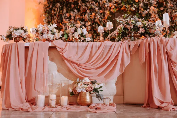 Prachtig Romantisch Gedecoreerde Tafel Voor Een Bijzonder Evenement Decoratie Voor — Stockfoto