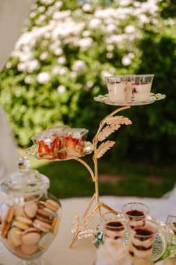 Özel bir gün için güzel bir masa.