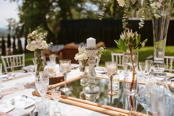 Mesa Boda Con Flores Vasos — Foto de Stock