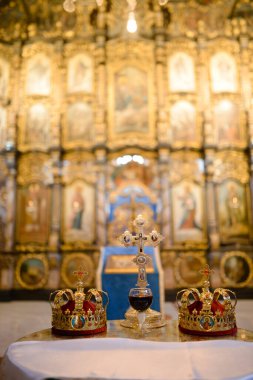 Dini kilise detayları. Kilise düğünü