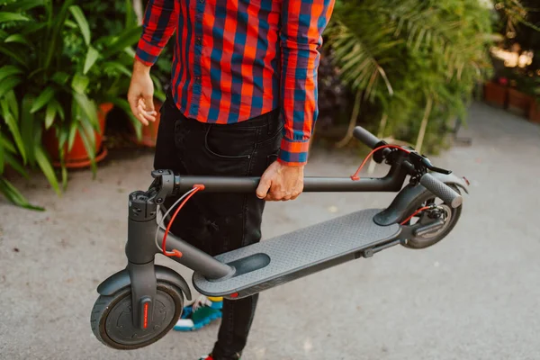 Handsome Man Riding Electric Scooter City — Stock Photo, Image