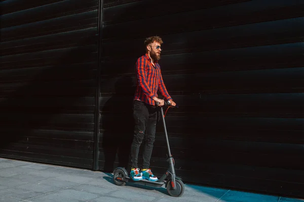 Handsome Man Riding Electric Scooter City — Stock Photo, Image