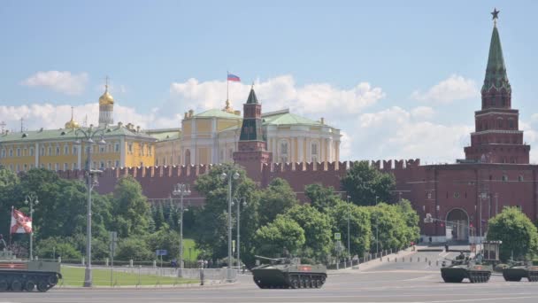 Moskwa Federacja Rosyjska 2020 Parada Zwycięstwa Placu Czerwonym Moskwie Pojazdy — Wideo stockowe