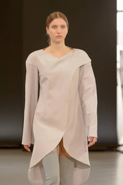 Model Kráčí Ranveji Lávce Semiletova Podzim Zima 2020 Global Talents — Stock fotografie