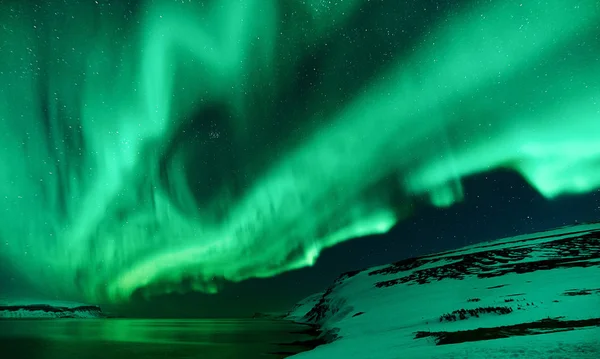 Hermosa Aurora Boreal Verde Fotografiada Islandia Febrero — Foto de Stock