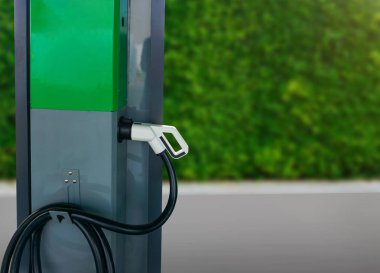 Elektrikli araç şarj istasyonu yeni araba güç üretimi için.