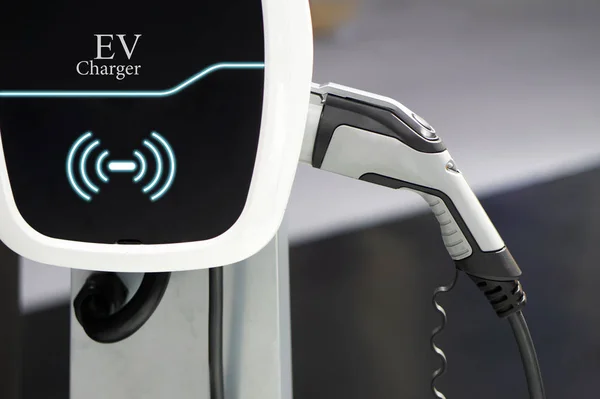 EV combustível Plug Charger tecnologia para carro híbrido elétrico . — Fotografia de Stock