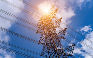 Yüksek voltaj direği ya da alçak açılı yüksek gerilim kulesi