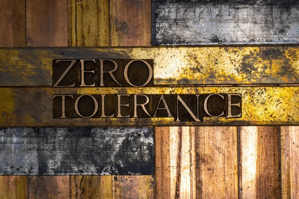 Fénykép Valódi Autentikus Betűtípusok Alkotó Zero Tolerancia Szöveg Vintage Texturált — Stock Fotó