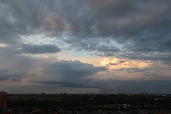 Bu yaz gökyüzünün güzel bulutları