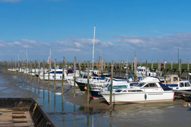 Paal, Hollanda, 27 Mart 2019, Hollanda 'nın pitoresk köy kutbu marinası.