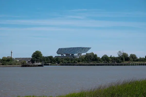 Amberes Bélgica Mayo 2020 Nueva Casa Portuaria Amberes Scheldt Foto — Foto de Stock