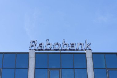 Terneuzen, Hollanda, 15 Eylül 2019, Rabobank tabelası, Rabobank, Rabobank Group 'un bir parçası ve Hollanda' nın en büyük finansal hizmet sağlayıcısı olduğunu iddia ediyor.