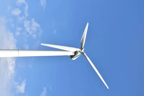 Turbina Eólica Que Produce Electricidad Cielo Azul — Foto de Stock