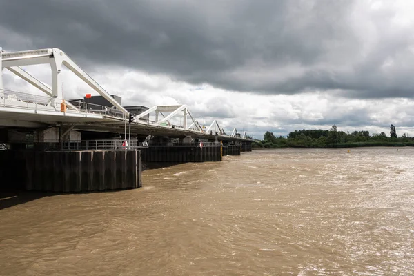 Temse Bélgica Julio 2020 Puente Sobre Río Scheldt Con Nubes — Foto de Stock