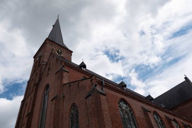 Tielrode, Belçika, 21 Haziran 2020, Doğu Flanders Tielrode Kilisesi 'nin bir parçası.