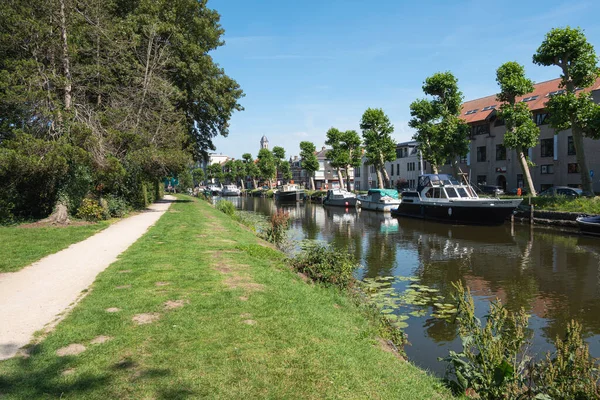 Lokeren België Juli 2020 Plezierboten Liggen Het Water Het Centrum — Stockfoto