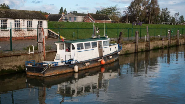 Doel Belgien Oktober 2020 Altes Verwittertes Boot Yachthafen Des Dorfes — Stockfoto