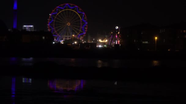 Rueda Fortuna Gira Noche — Vídeo de stock