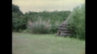 Arizona ABD Cave Creek Sınır Kasabası Apaçi evleri 2