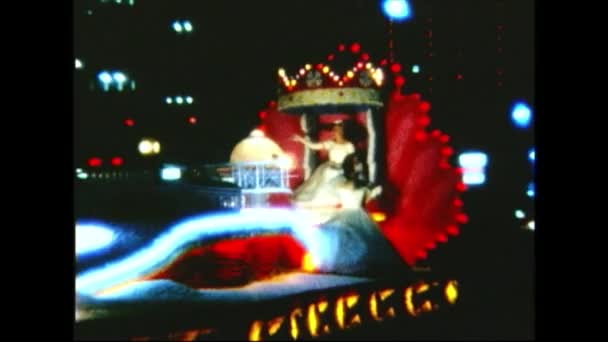 1963 Texas San Antonio Desfile Julio Por Noche — Vídeos de Stock