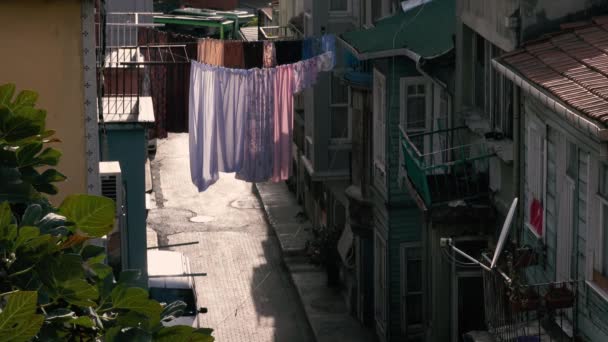 Dış Cephelerde Lüks Evler Yaz Günlerinde Kapalı Bir Açıyla Çekim — Stok video