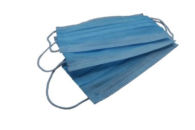 Cerrahi maskeler ve Coronavirus koruması beyaz arka planda izole edilmiş. COVID-19 koruması.