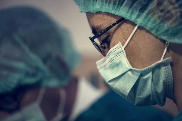 Médicos Preparando Para Uma Operação — Fotografia de Stock