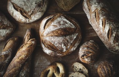 Bir ürün yelpazesine ekmek somunları gıda fotoğraf tarifi fikirler