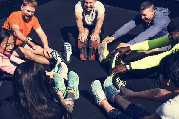 Persone Che Allenano Palestra — Foto Stock