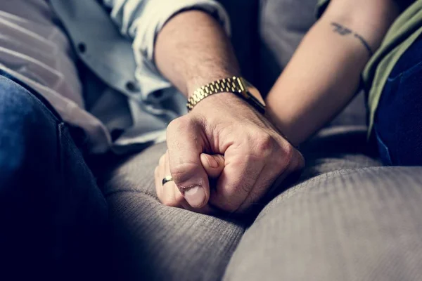 Closeup Couple Holding Hands — Stock Photo, Image