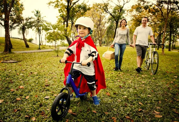 Little Boy Learning Bicycle — Stock Photo, Image