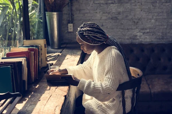 Portrait Black Woman Dreadlocks Hair — Stock Photo, Image