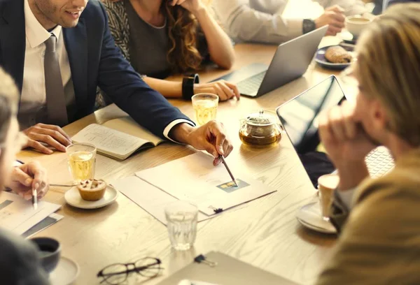 Entrpreneurs Planerar Att Flytta Verksamhet — Stockfoto