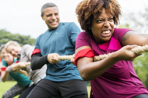 Team Concurreren Touwtrekken — Stockfoto