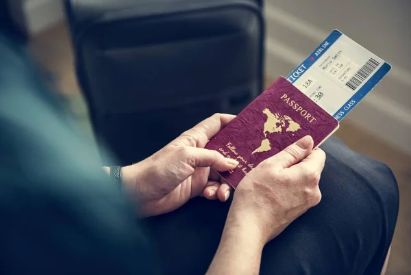 Man Preparing Travel — Stock Photo, Image