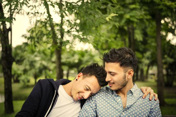 Söt Gay Par Kärlek — Stockfoto