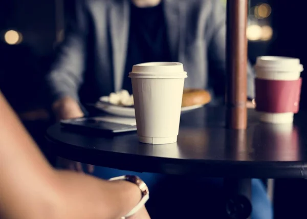 Affärspartners Som Arbetar Tillsammans Ett Café — Stockfoto