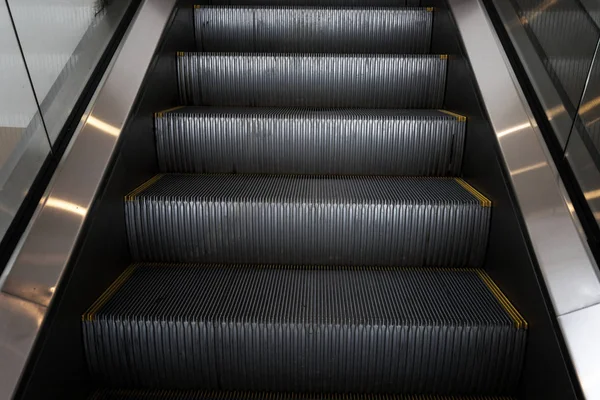 Rolltreppe Bahn — Stockfoto