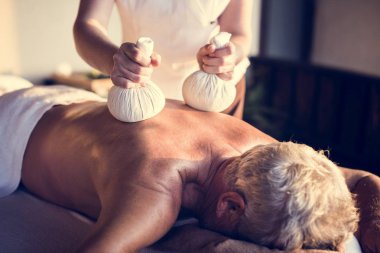 Bir Spa'da masaj masaj terapisti