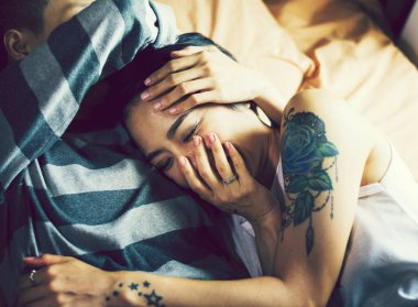 Asya lgbt çift aşık