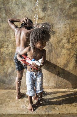 Duş ve temizlik çocuk